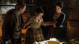 Чужестранка 1 сезон 13 серия