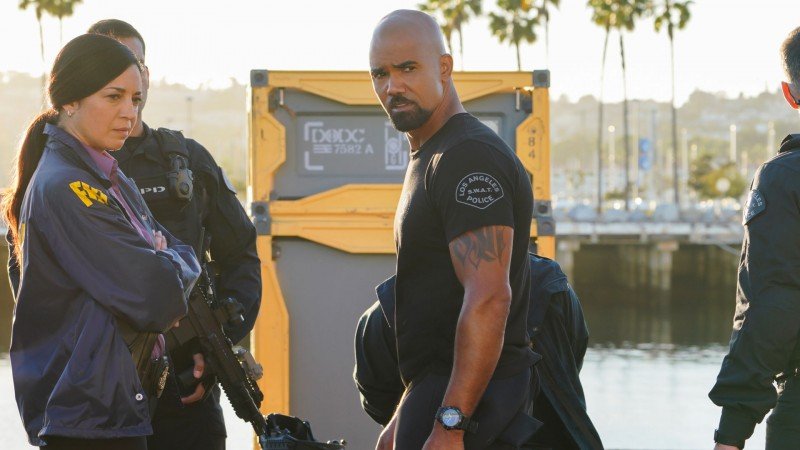 S. W. A. T.: Спецназ города ангелов 12 серия S. W. A. T.: Спецназ города ангелов 12 серия