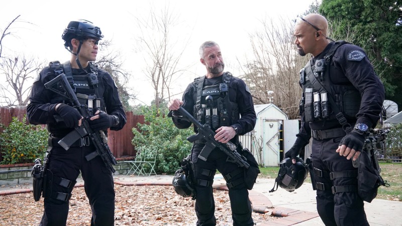 S. W. A. T.: Спецназ города ангелов 7 сезон 7 серия S. W. A. T.: Спецназ города ангелов 7 сезон 7 серия